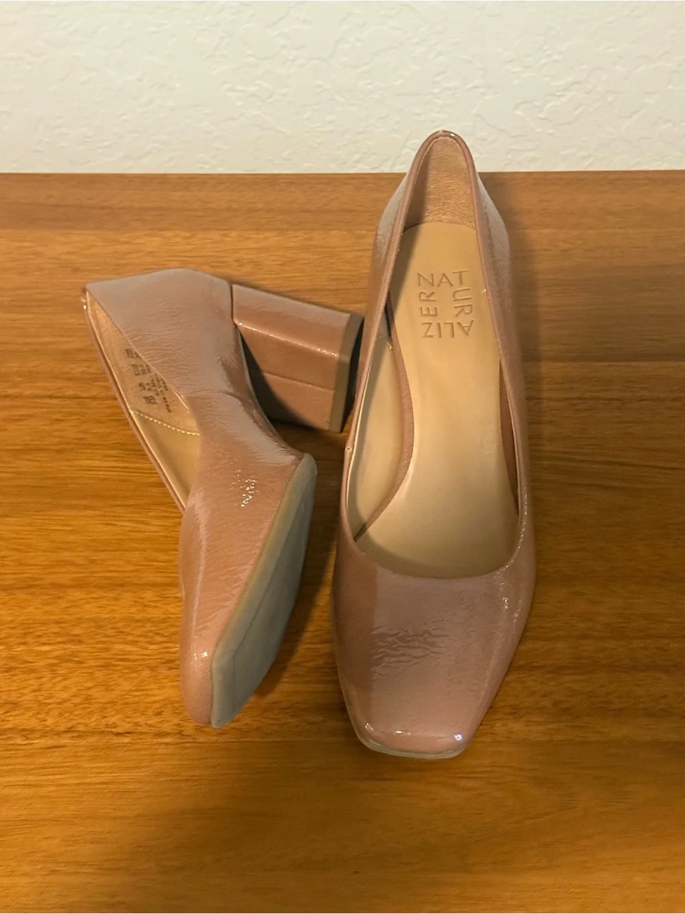 Naturalizer chic block